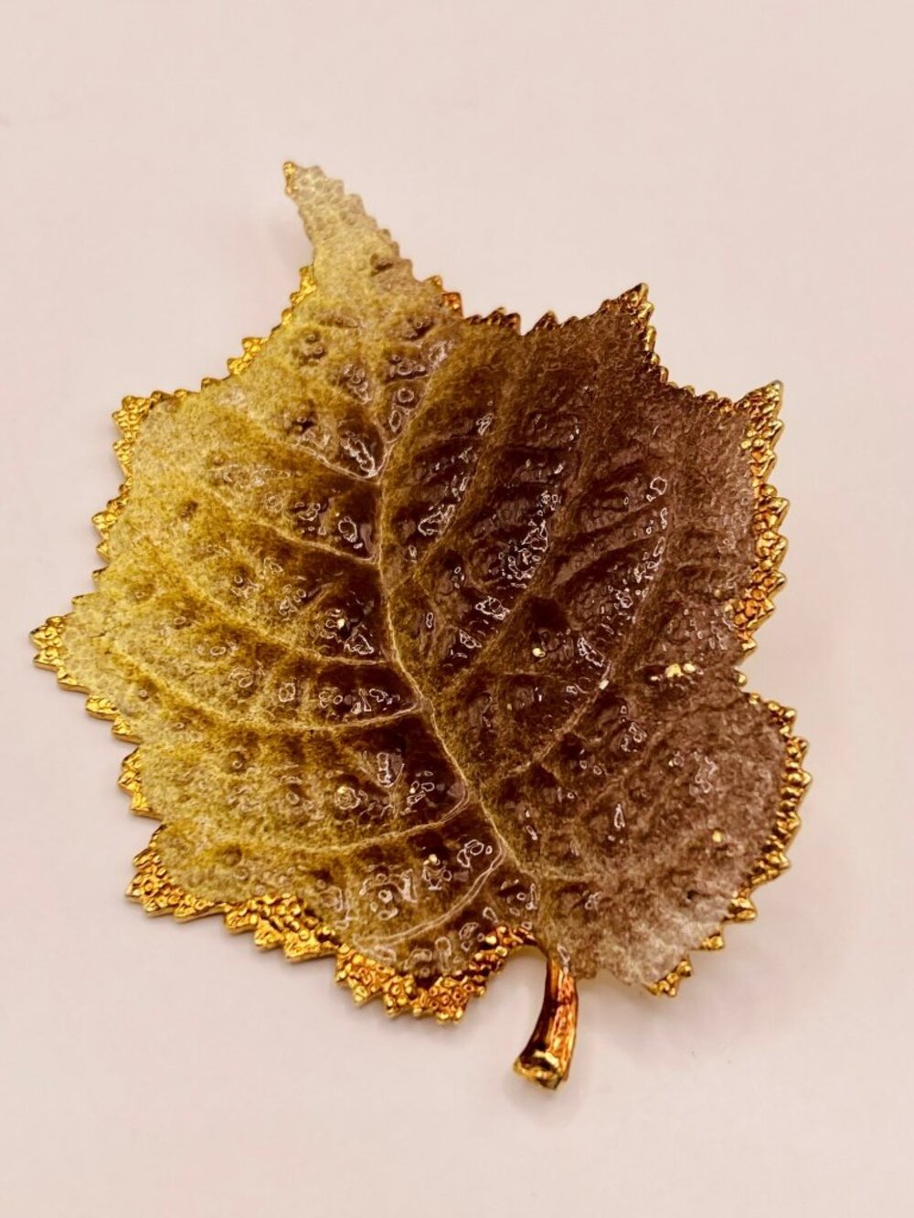 Vintage Austrian Gold-Plated Genuine Leaf Brooch Pin -2B
